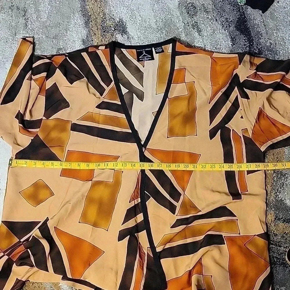 Earthtone Prints Wrap Blouse 2X - Picture 7 of 8